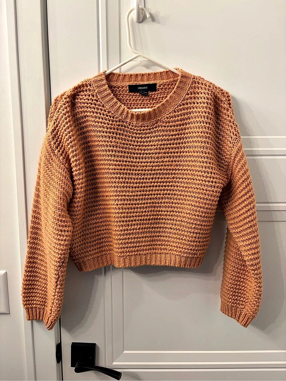 Forever 21 Textured Cropped Sweater in Orange Size Small Like New